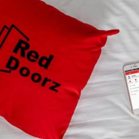 Reddoorz Plus Near Syamsudin Noor Airport 3 Banjarbaru Bagian luar foto